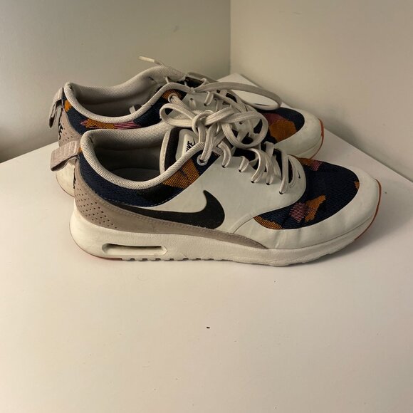 Nike Air Max Thea, size 7.5 - Picture 5 of 7